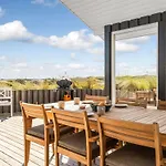 Naema - 400m From The Sea By Interhome
