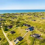 Naema - 400m From The Sea By Interhome